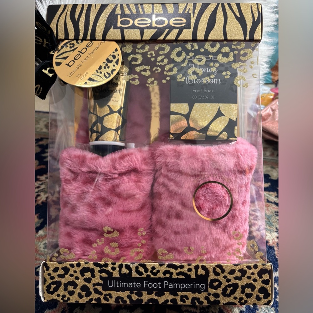 Bebe Gold and Black Foot Pampering 3 piece set with slippers